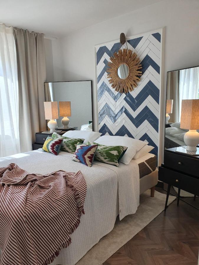 The Mirror Guesthouse - Terme Meran Zewnętrze zdjęcie
